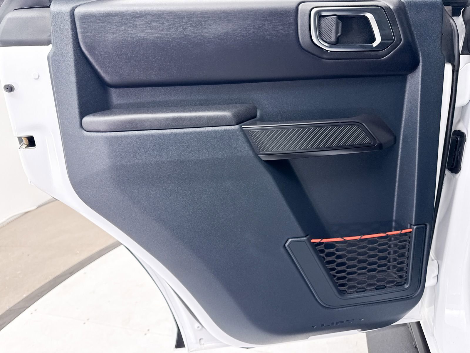 Used 2024 Ford Bronco Raptor w/ Interior Carbon Fiber Pack 6 AWD/4WD image 32