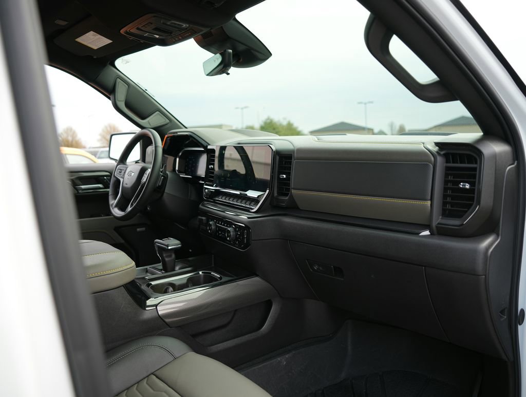 Used 2026 Chevrolet Silverado 1500 ZR2 w/ Dark Appearance Package image 27