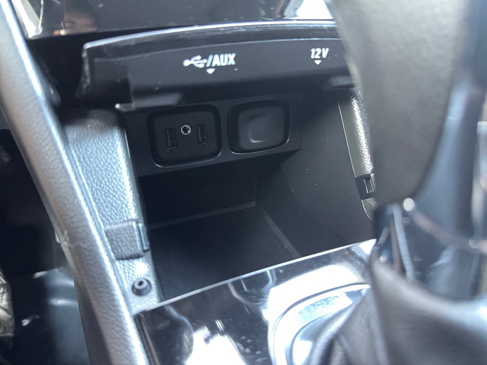 Used 2020 Buick Encore Preferred w/ Safety Package FWD image 17
