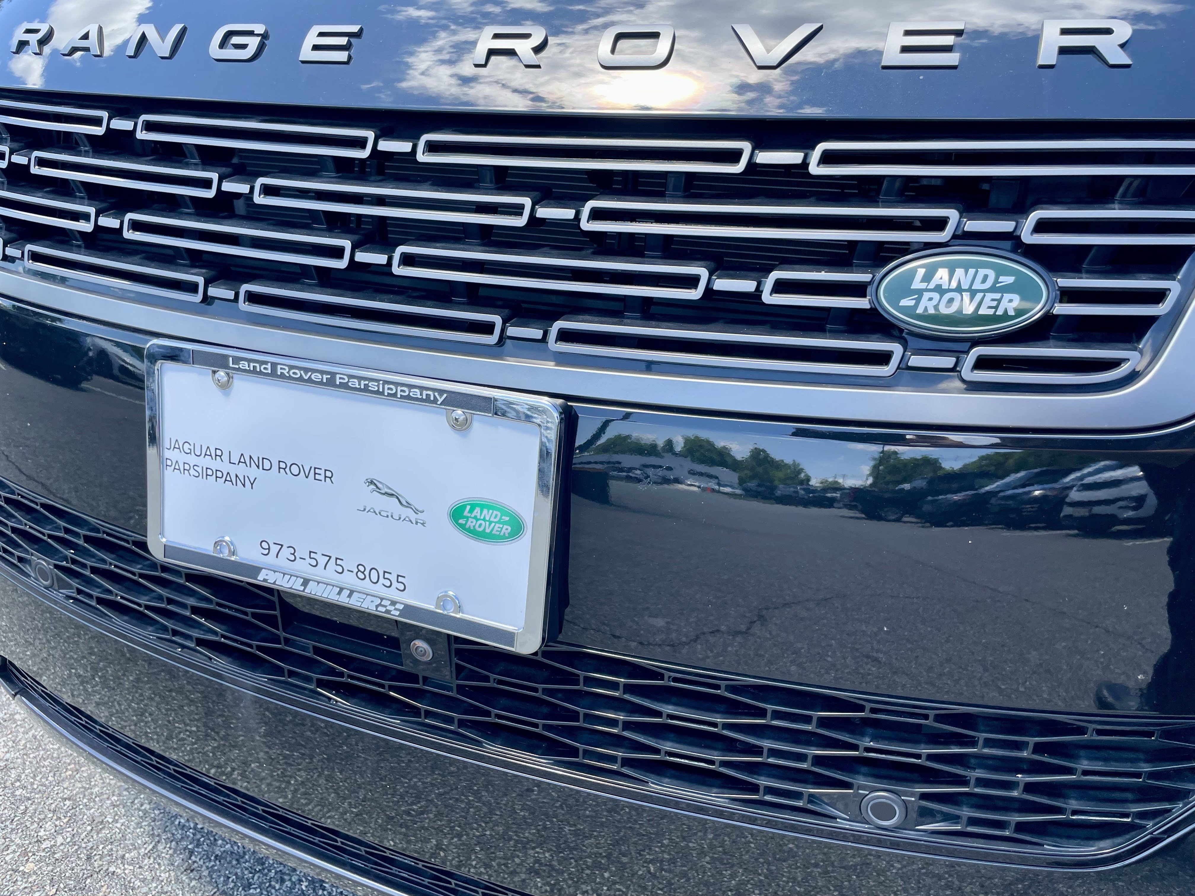Certified 2025 Land Rover Range Rover Sport AWD/4WD image 32