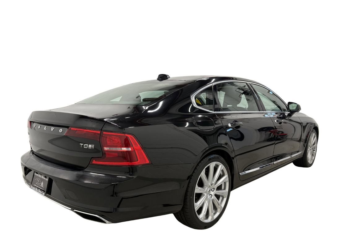 Used 2018 Volvo S90 T8 Inscription w/ Convenience Package AWD/4WD image 4