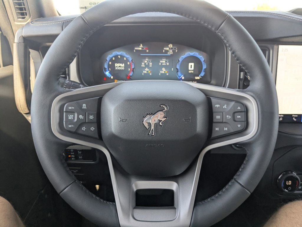 New 2025 Ford Bronco Badlands image 27