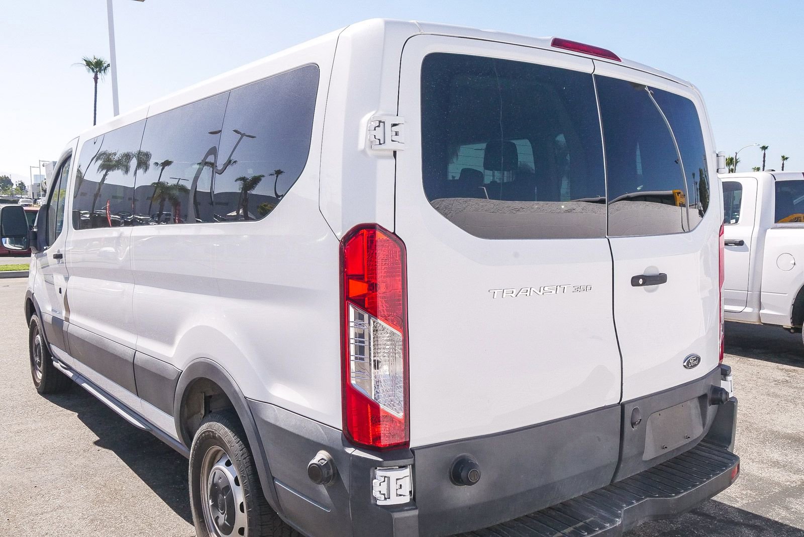 Used 2018 Ford Transit 350 XL RWD image 7