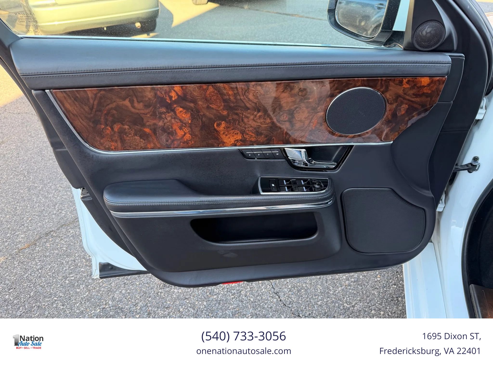 Used 2011 Jaguar XJ RWD image 14