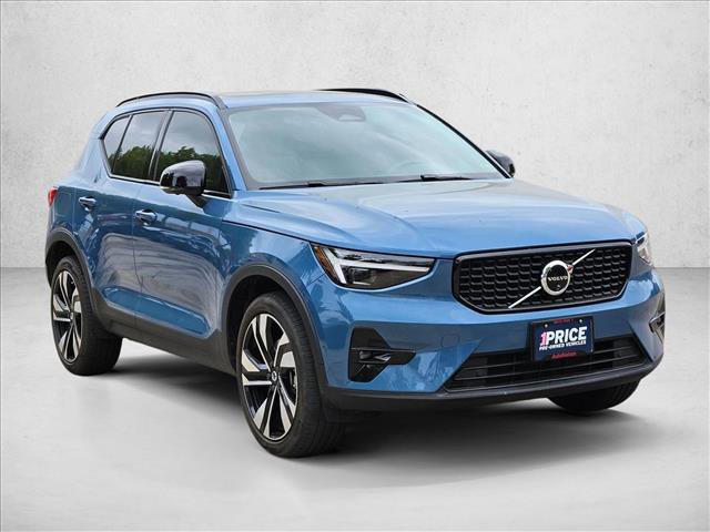 Used 2024 Volvo XC40 B5 Ultimate w/ Protection Package Premier image 4