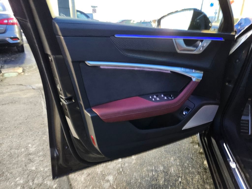 Certified 2025 Audi S6 Prestige image 11