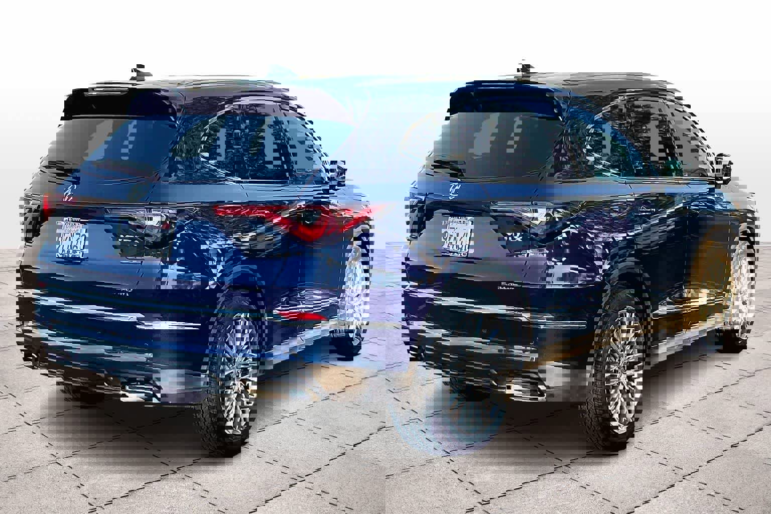 Used 2023 Acura MDX SH-AWD w/ Advance Package image 15