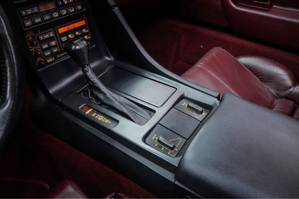 Used 1993 Chevrolet Corvette Coupe RWD image 7