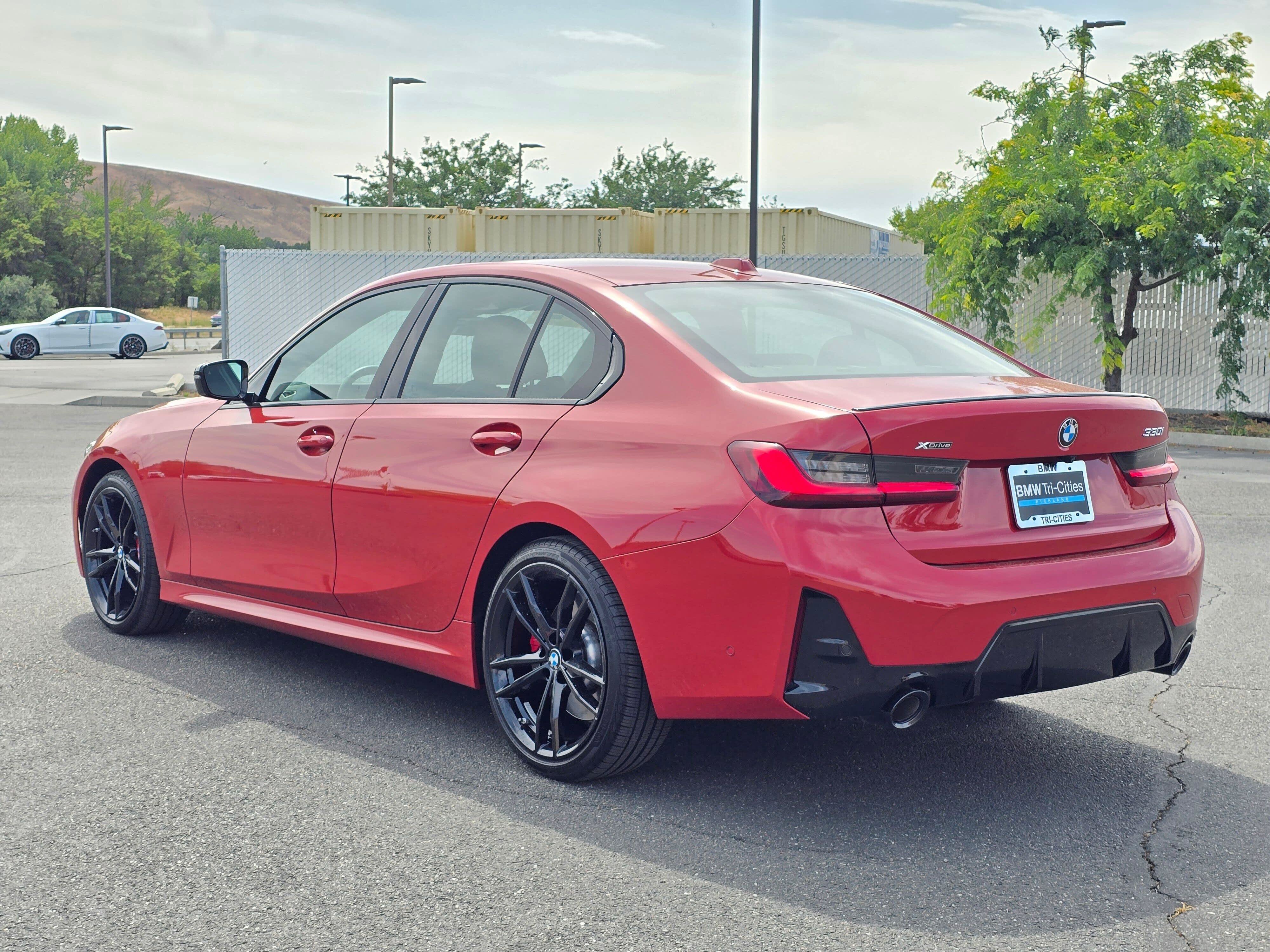 Certified 2023 BMW 330i xDrive Sedan w/ M Sport Package AWD/4WD image 4