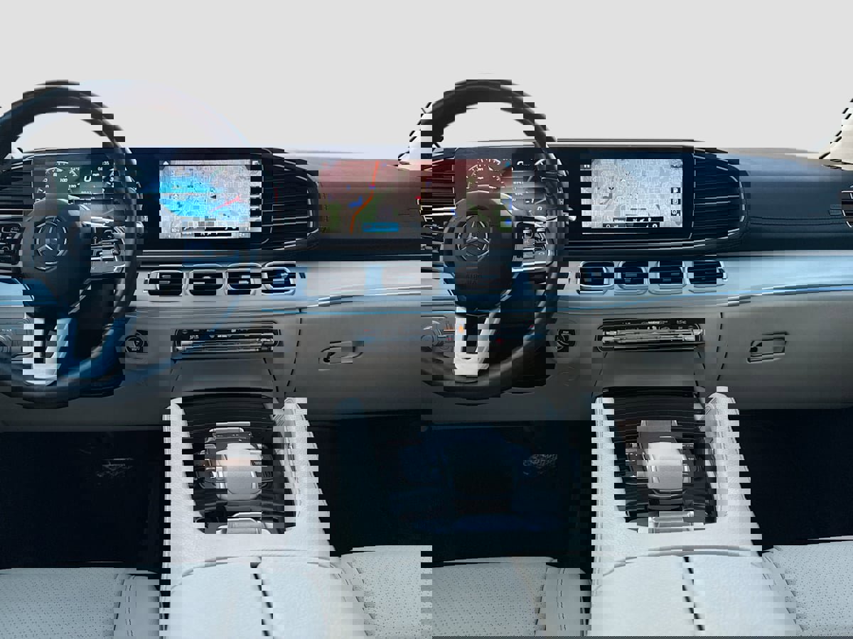 Used 2023 Mercedes-Benz GLS 450 4MATIC image 24