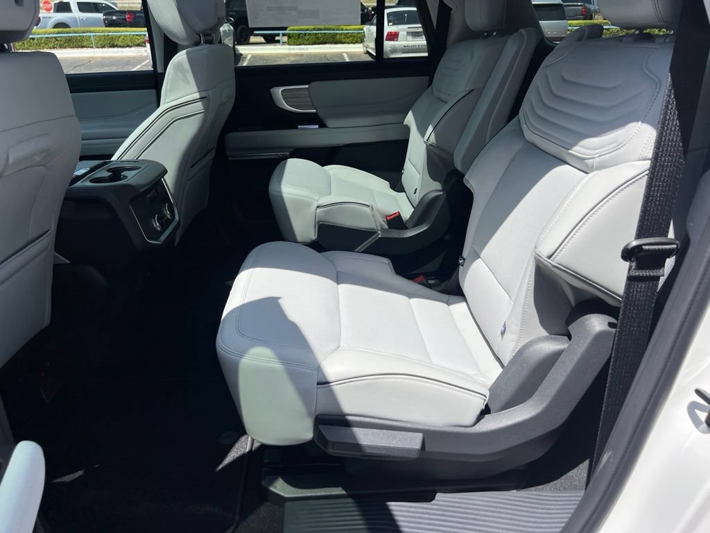 New 2027 Ford Expedition Max Platinum w/ Platinum Ultimate Package AWD/4WD image 13