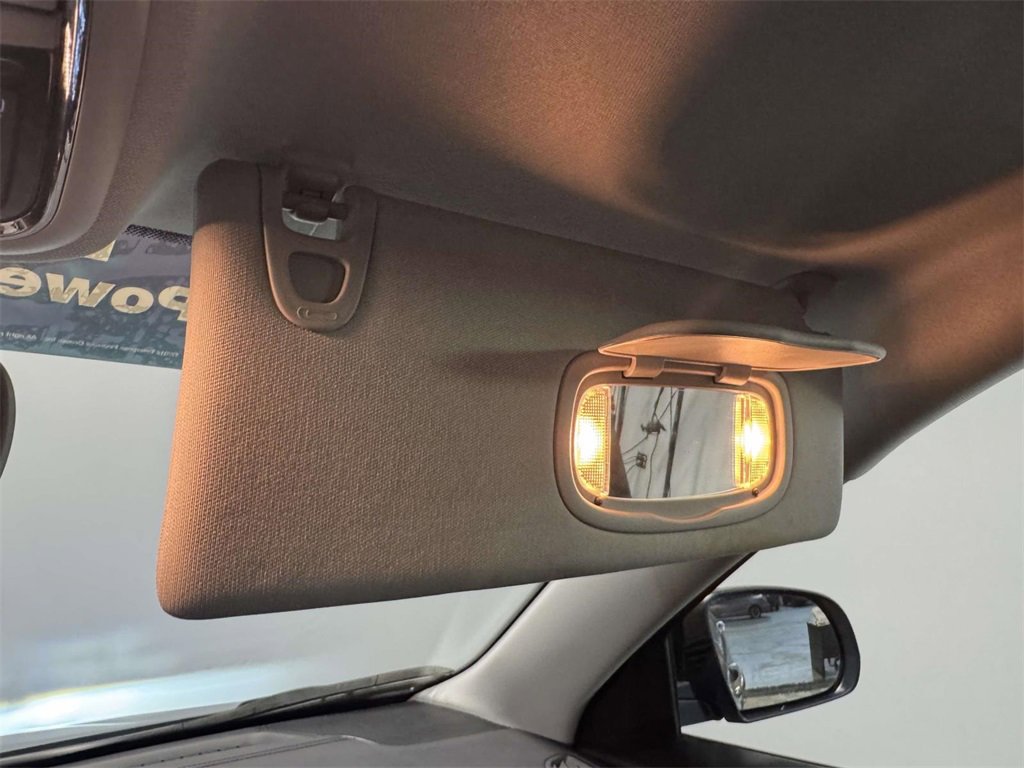 Used 2022 Jeep Cherokee Limited image 26