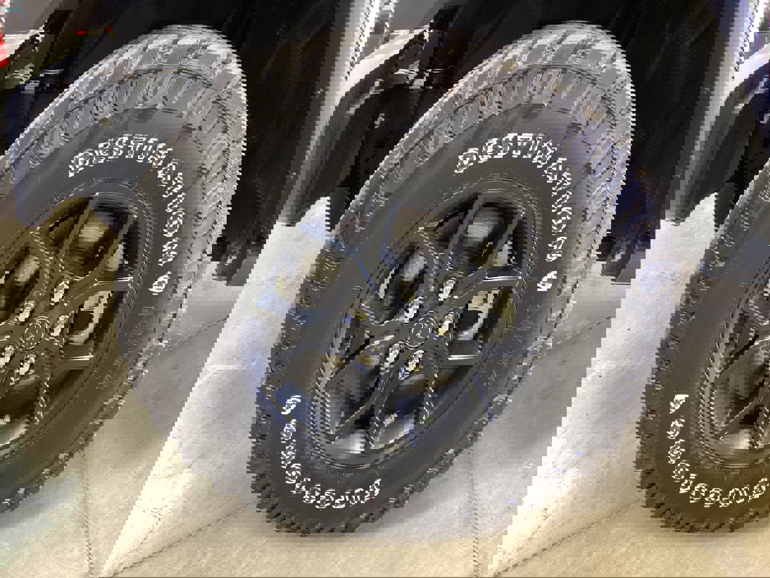 Used 2024 Jeep Gladiator Sport image 9