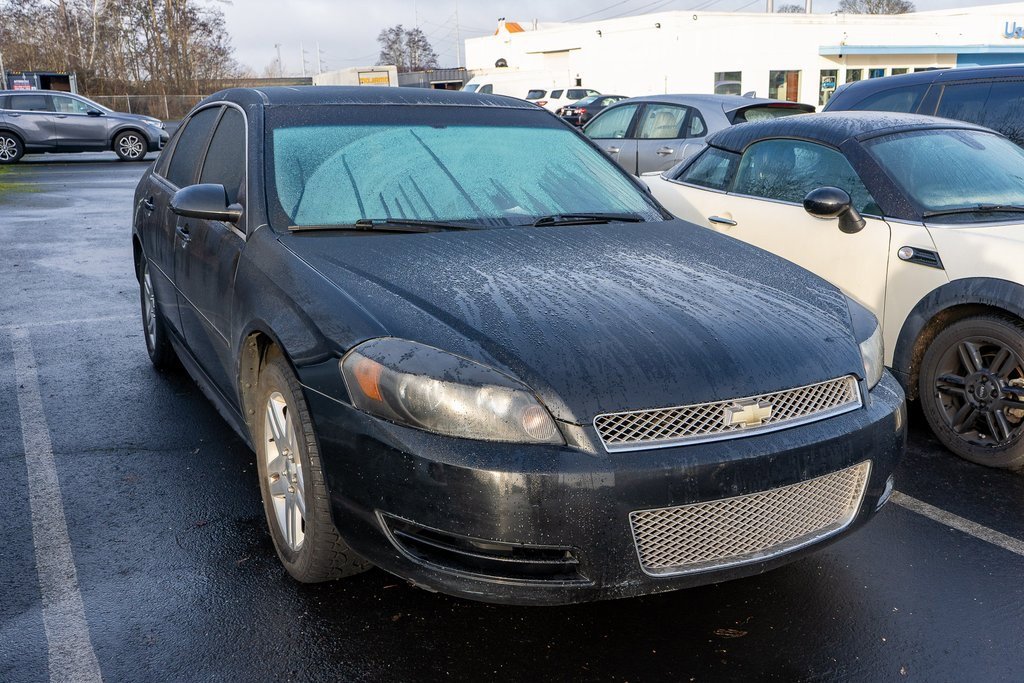 Used 2015 Chevrolet Impala LT w/ LT Sunroof Package image 3