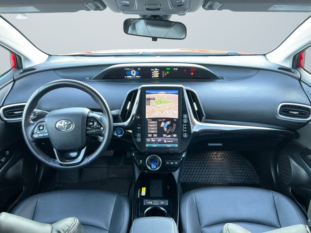Used 2022 Toyota Prius Prime XLE image 11