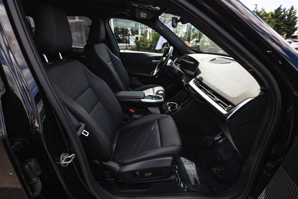 Used 2023 BMW X1 xDrive28i image 22