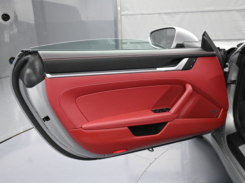 Certified 2024 Porsche 911 Carrera image 15