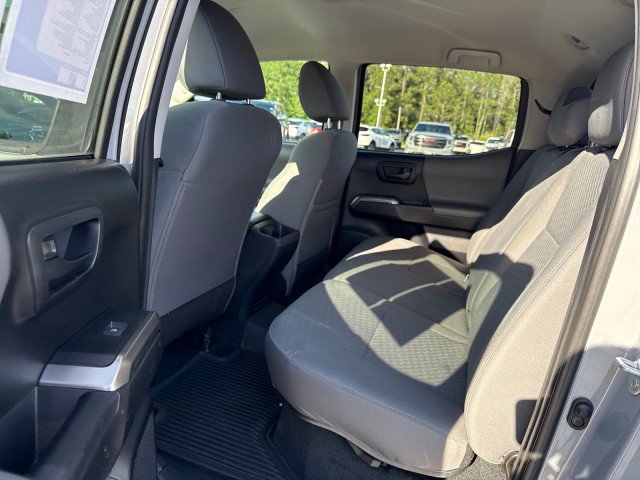 Used 2021 Toyota Tacoma SR5 AWD/4WD image 13