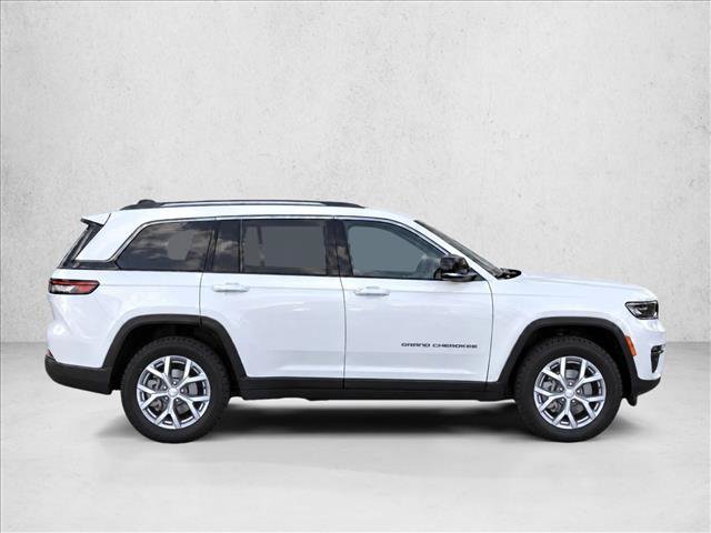 Used 2023 Jeep Grand Cherokee Limited AWD/4WD image 8