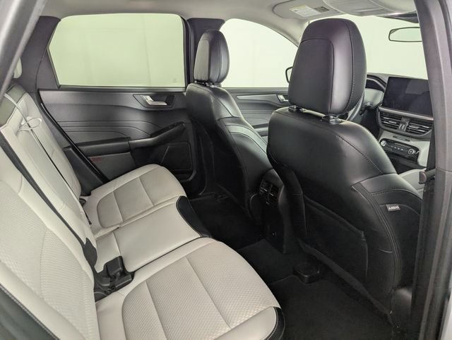 Used 2023 Ford Escape SE image 27