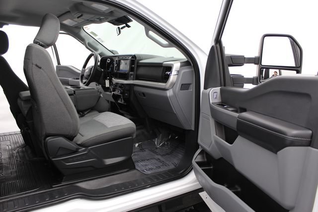 Used 2024 Ford F250 XLT w/ Snow Plow Prep Package AWD/4WD image 26