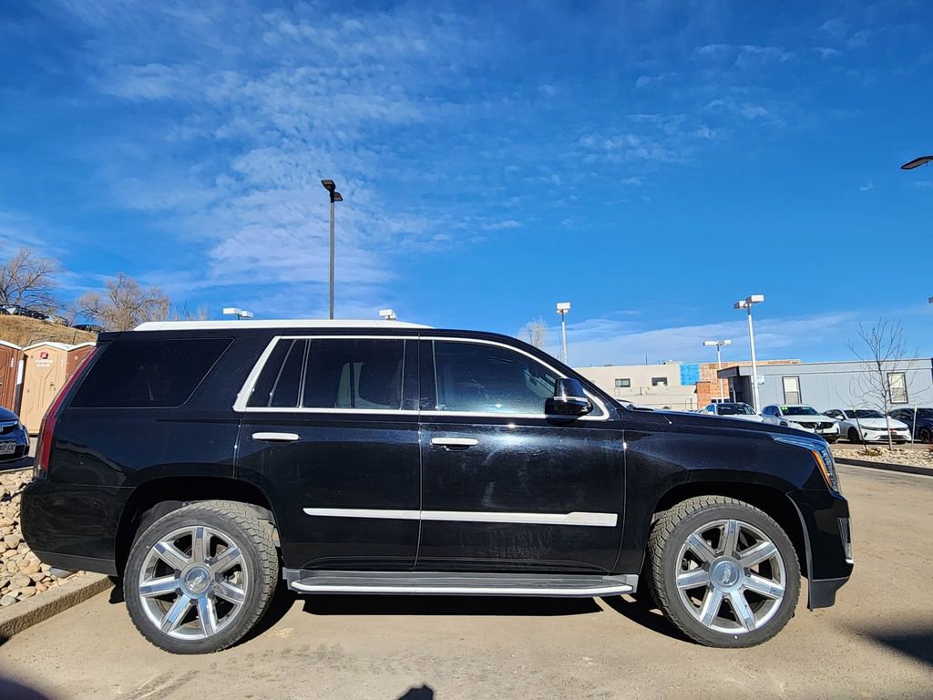 Used 2015 Cadillac Escalade Luxury image 20
