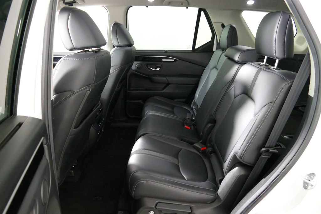 Used 2025 Honda Pilot Touring image 28