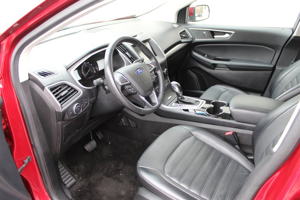 Used 2018 Ford Edge SEL w/ Equipment Group 201A image 6