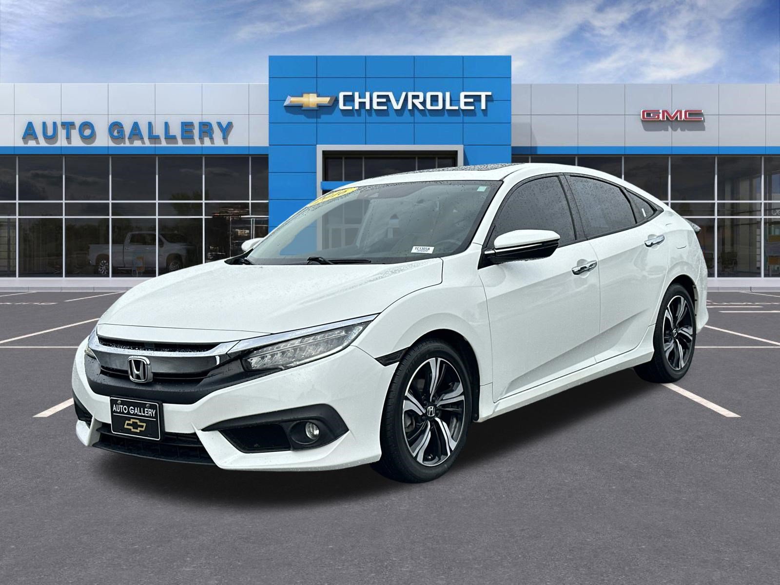 Used 2016 Honda Civic Touring image 1
