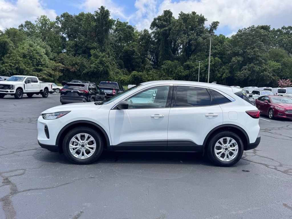 Used 2024 Ford Escape Active FWD image 3
