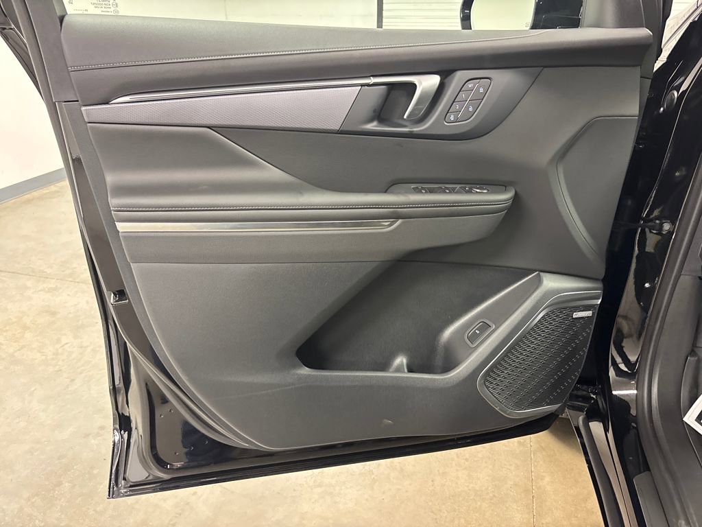 New 2026 Buick Enclave Sport Touring w/ Power Package image 18