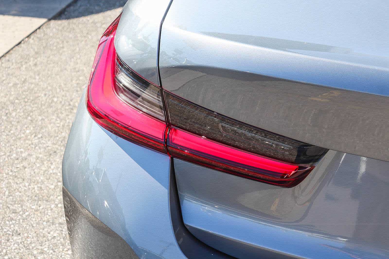 Used 2026 BMW 330i Sedan w/ Convenience Package RWD image 7