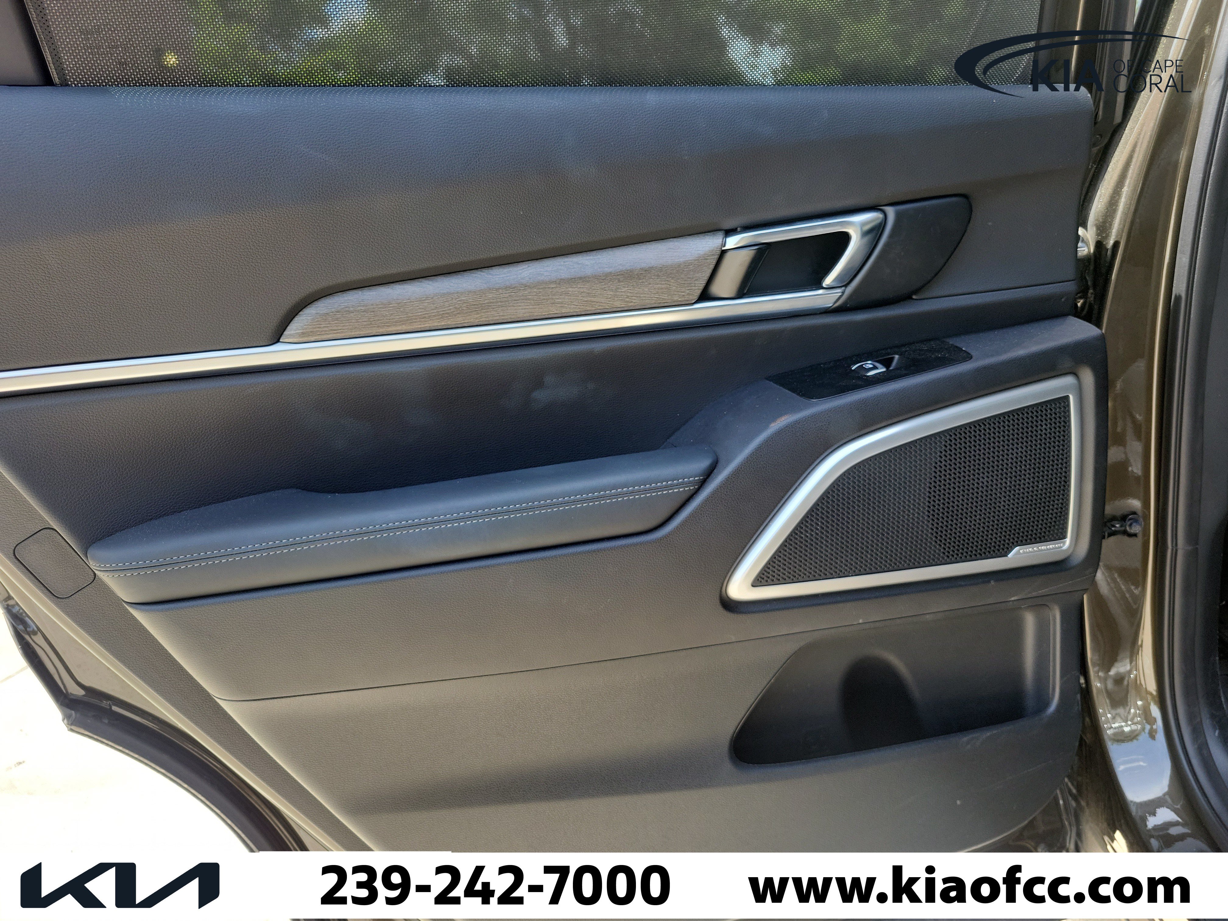 Used 2021 Kia Telluride EX w/ EX Premium Package AWD/4WD image 12
