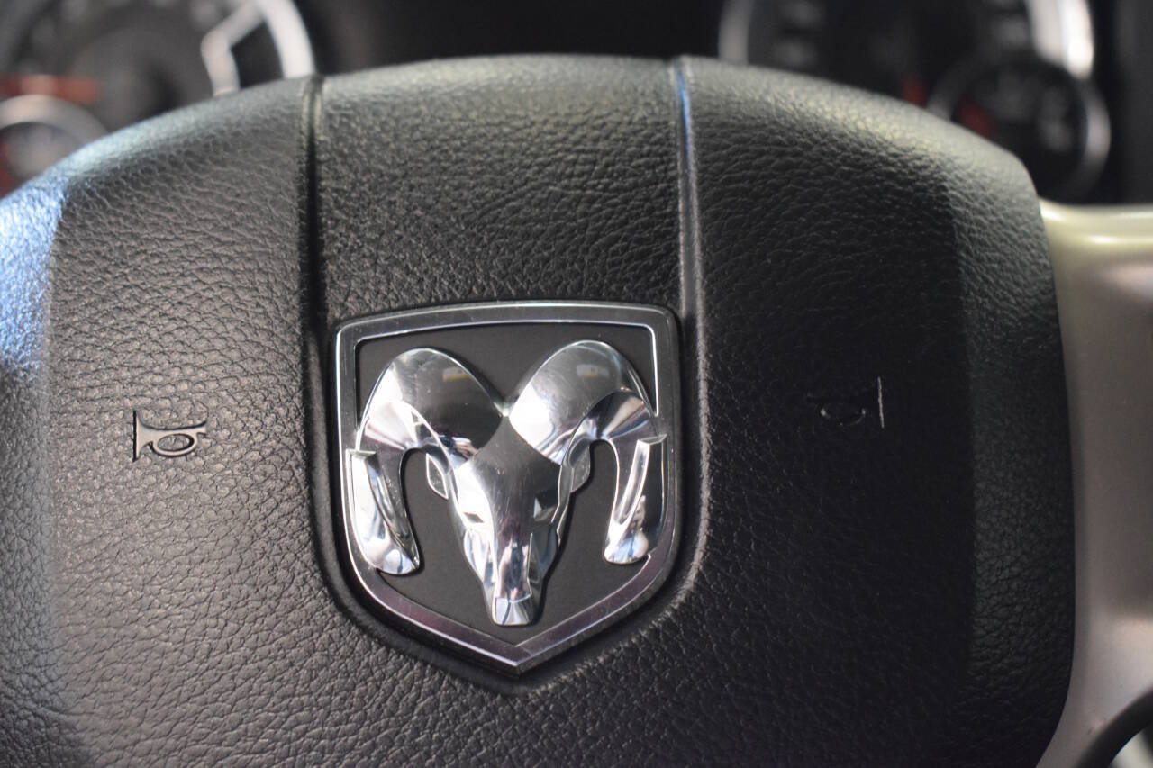 Used 2016 RAM 1500 Laramie w/ Convenience Group AWD/4WD image 42