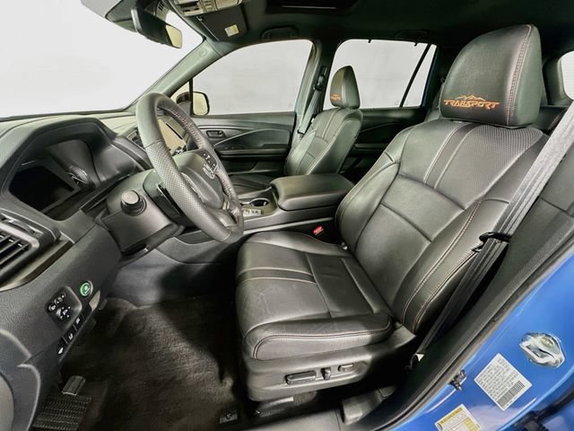 Certified 2025 Honda Passport TrailSport image 30