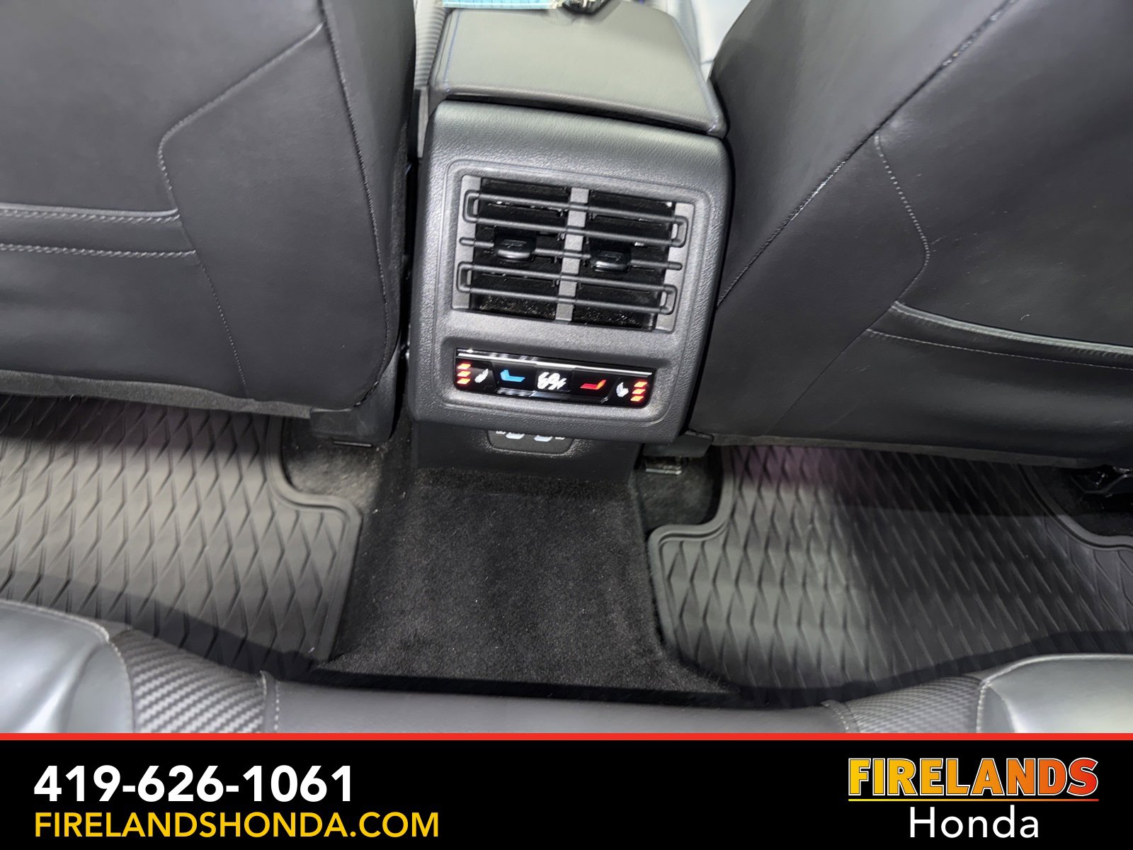 Used 2023 Volkswagen Golf R image 30