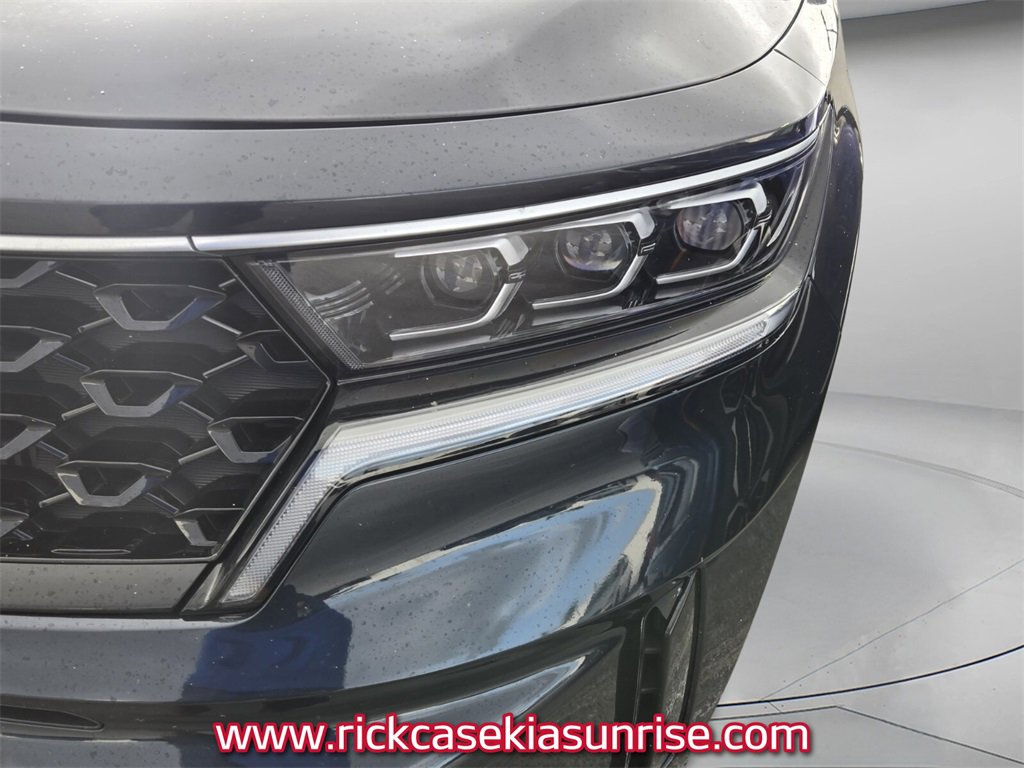 Used 2023 Kia Sorento SX Prestige image 7