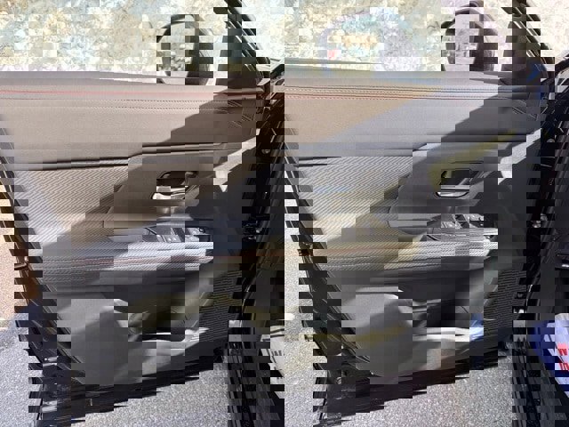 New 2026 Nissan Kicks SR w/ Cold Weather Package image 10