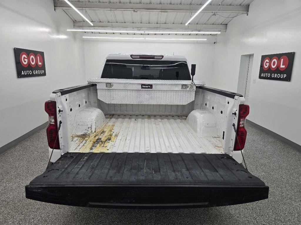 Used 2023 Chevrolet Silverado 1500 W/T AWD/4WD image 7