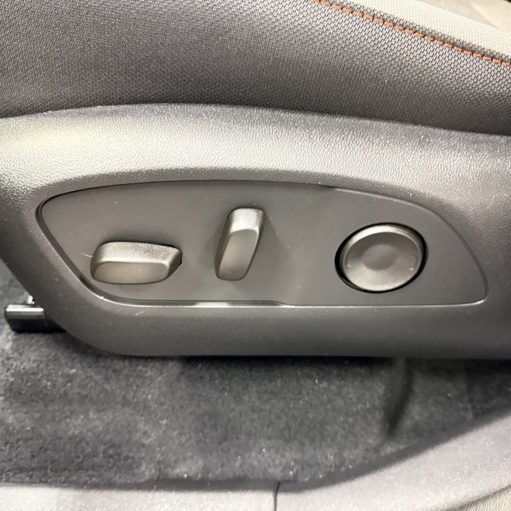 New 2026 Chevrolet Traverse LT image 25