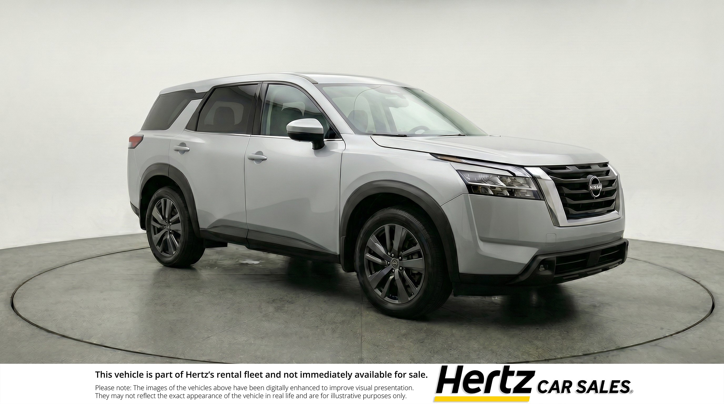 Used 2025 Nissan Pathfinder SV image 1