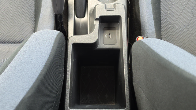 Used 2024 Nissan Versa SV FWD image 26