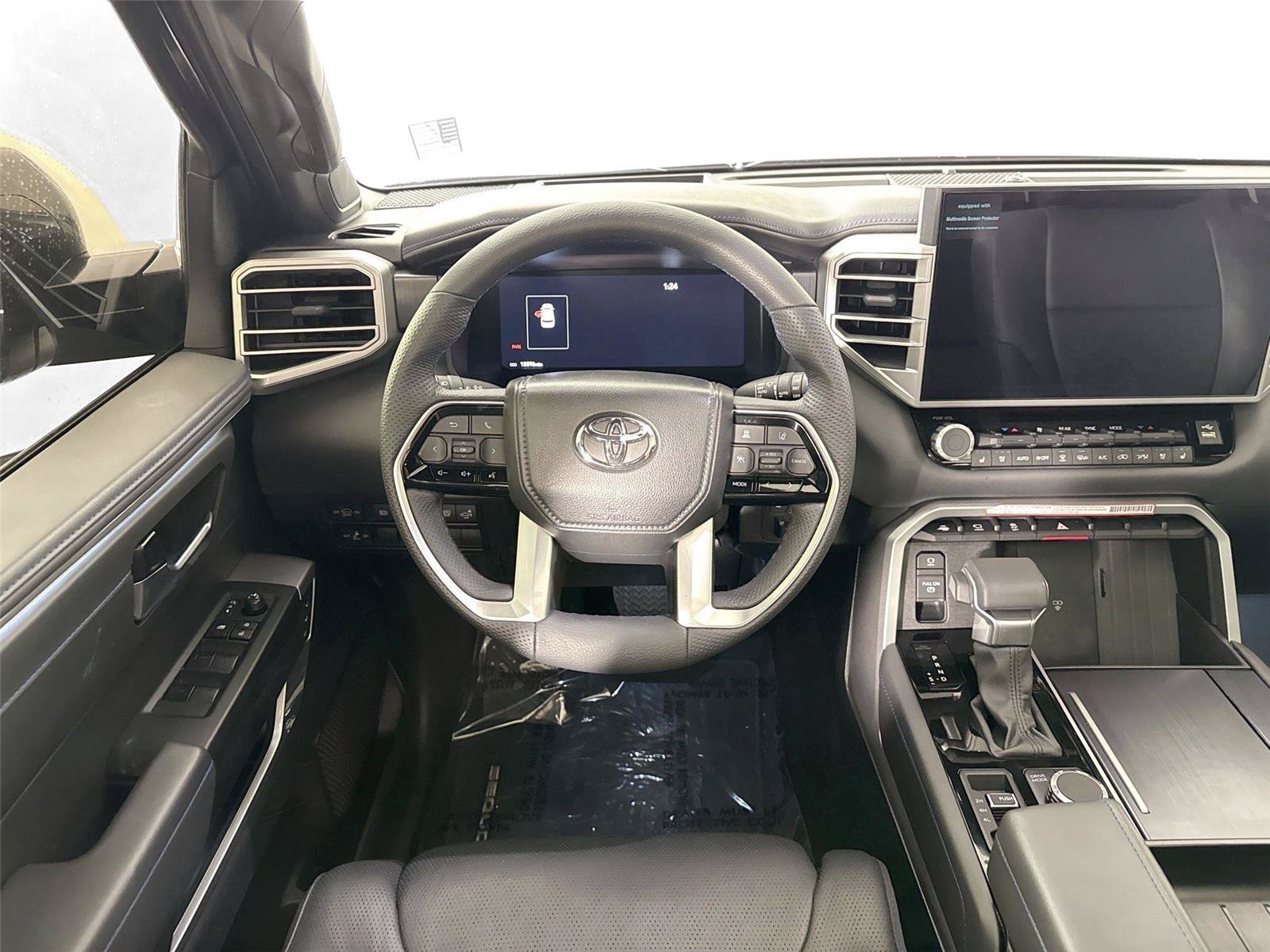 Certified 2025 Toyota Sequoia Platinum AWD/4WD image 35