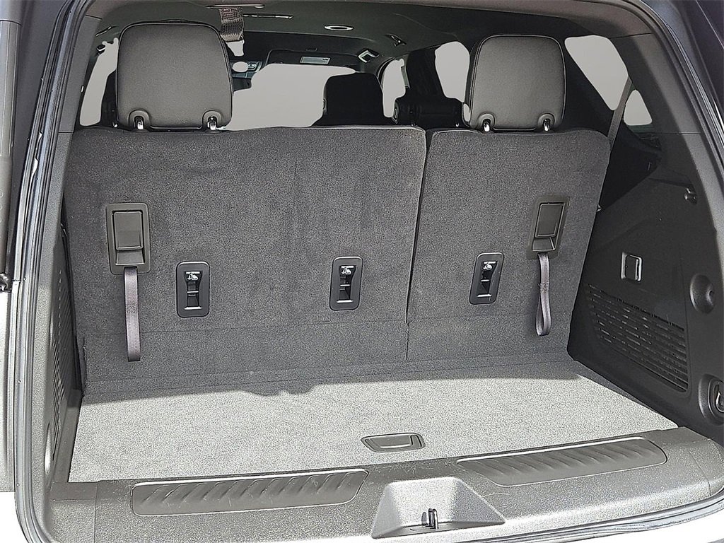 Used 2024 Chevrolet Tahoe LT image 9