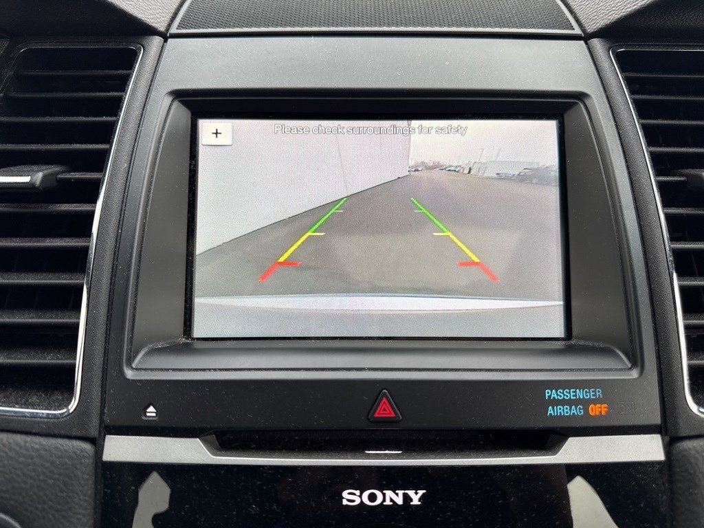 Used 2017 Ford Taurus SHO image 21