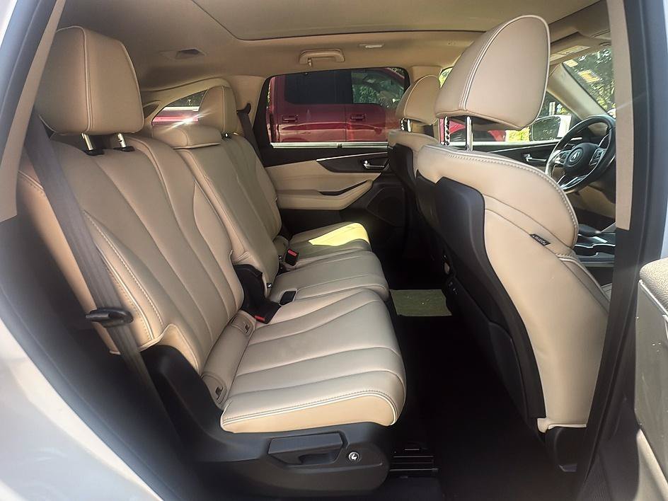 Used 2022 Acura MDX w/ Advance Package AWD/4WD image 29