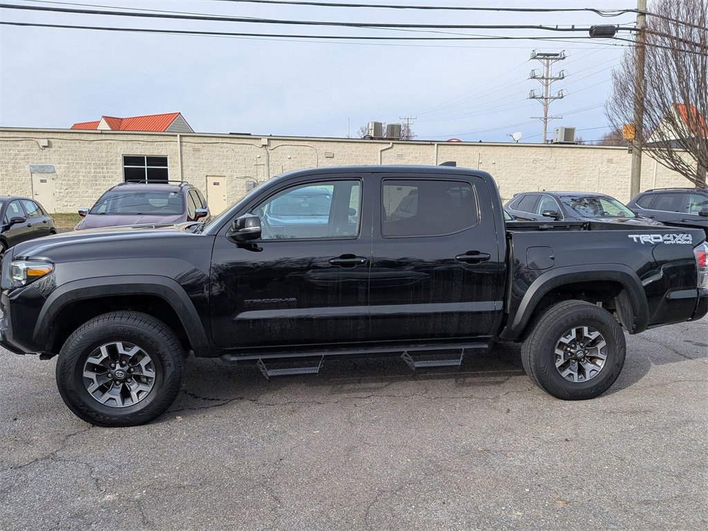 Used 2020 Toyota Tacoma TRD Off-Road image 4