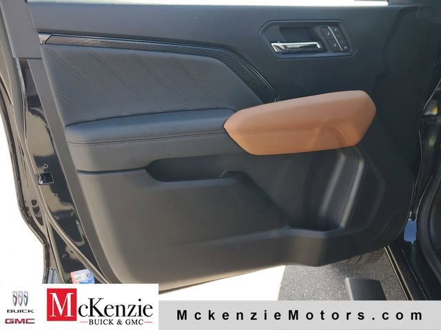 New 2026 GMC Canyon AT4 w/ Technology Plus Package AWD/4WD image 8