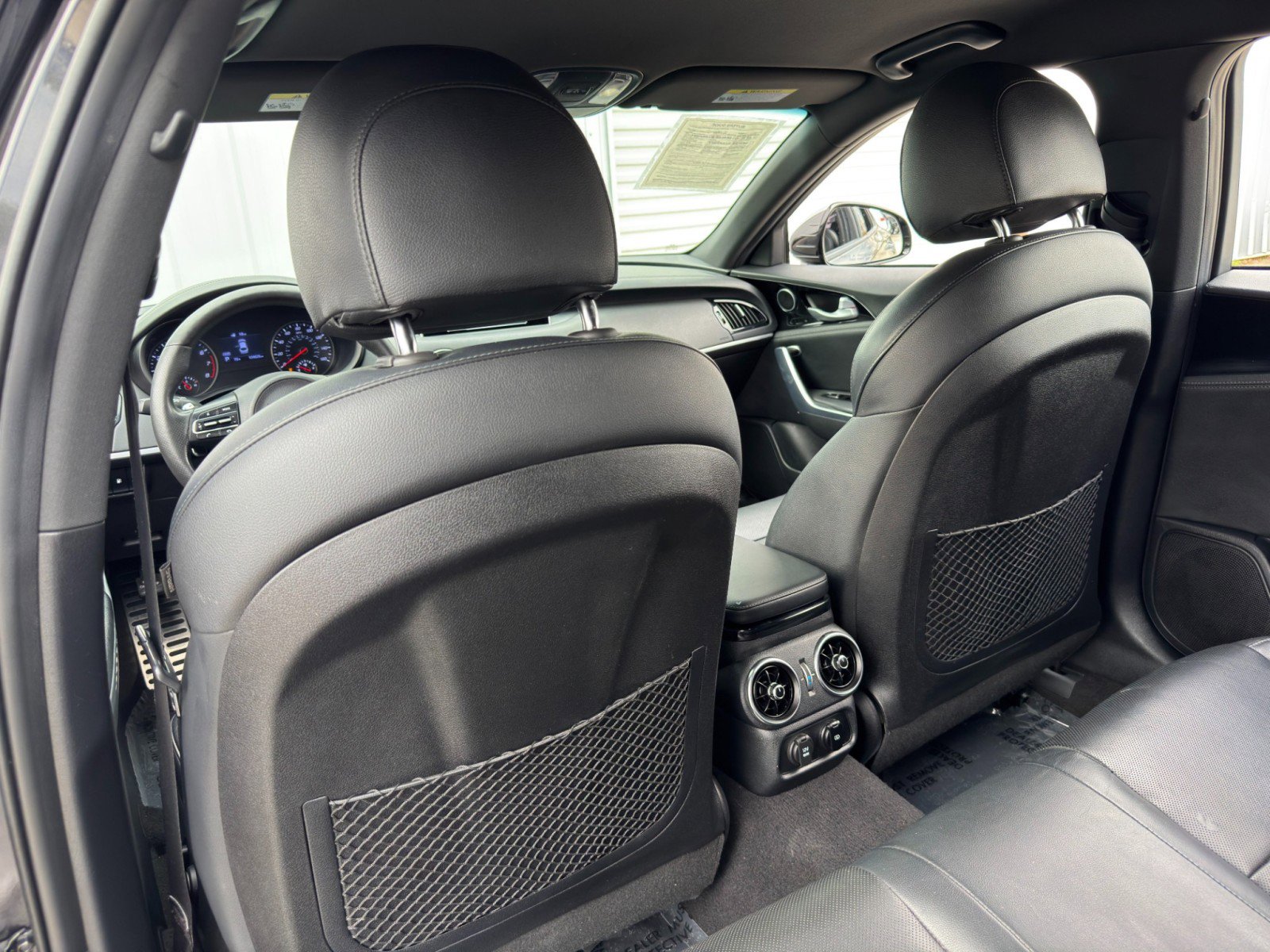 Used 2020 Kia Stinger GT-Line image 30