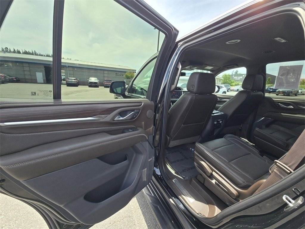 Used 2021 GMC Yukon Denali image 12